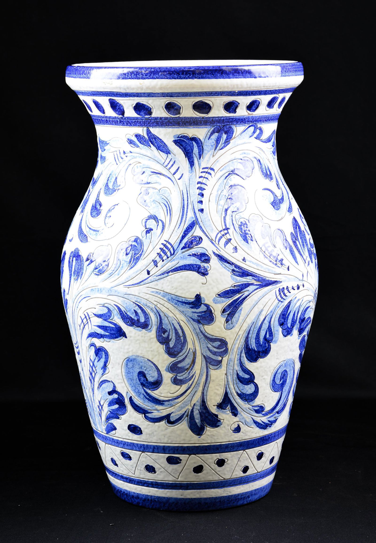 Large Blue & White Vase (1 of 2)