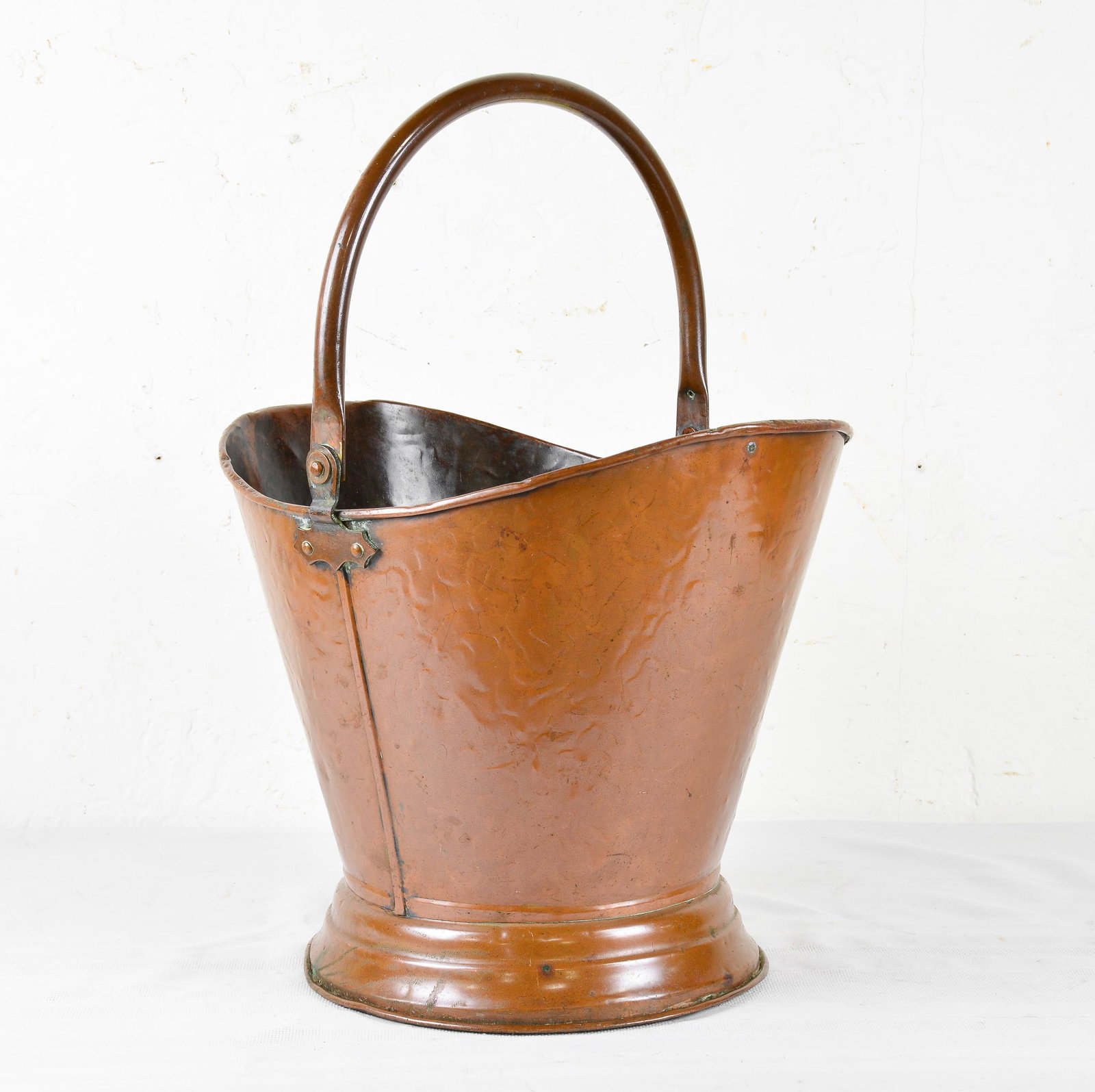 French Copper Bucket - Perfect for Wine / Champage: French Copper Bucket - Perfect for Wine / Champage - 13 in tall x 16 x 12