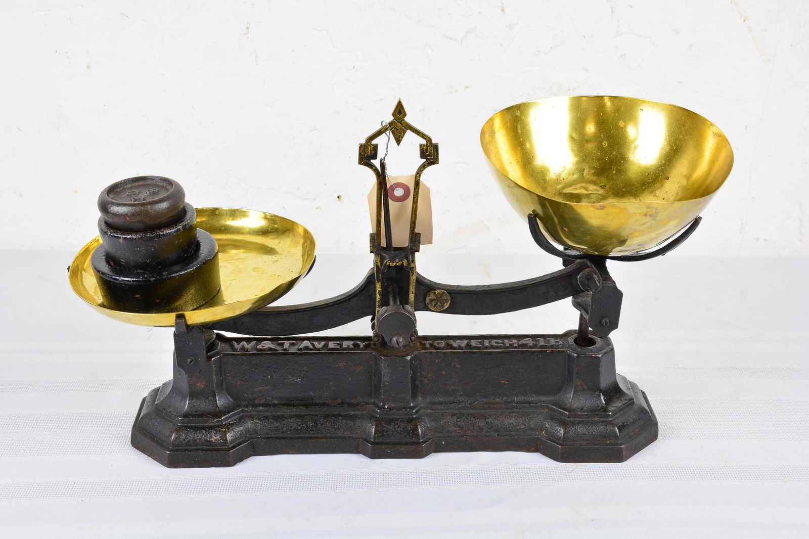 Black British Balance Scale with Weights  - Avery (1 of 2)