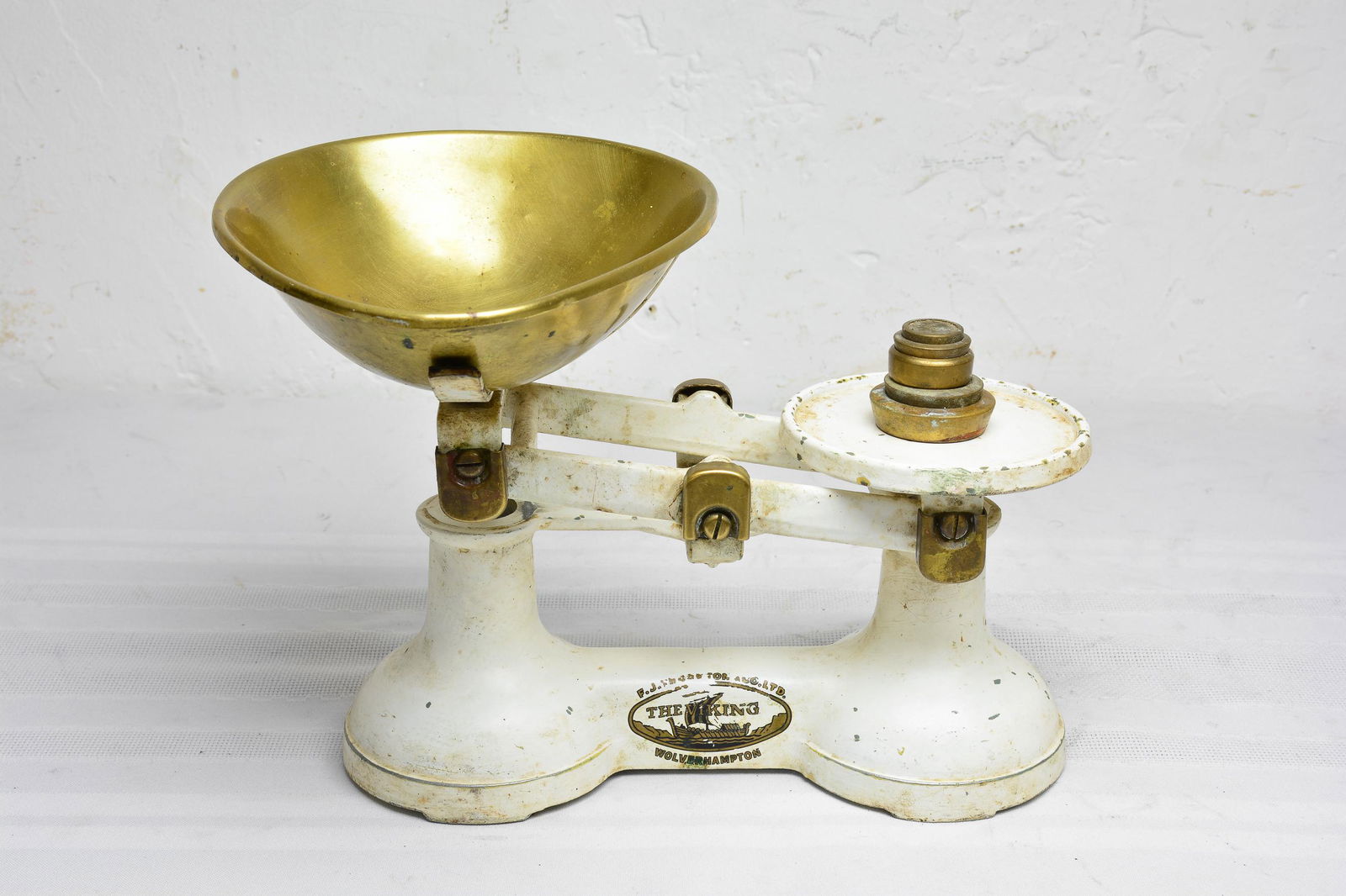 British White  Scale & Weights - Viking  Wolverhampton (1 of 2)