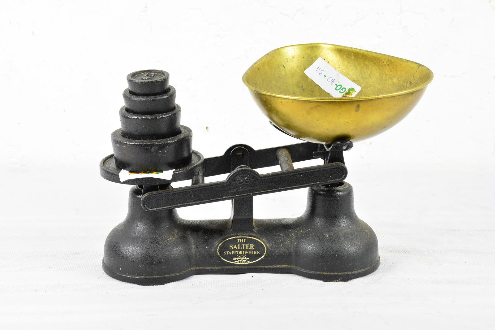 Black British Balance Scale & Weights (1 of 2)