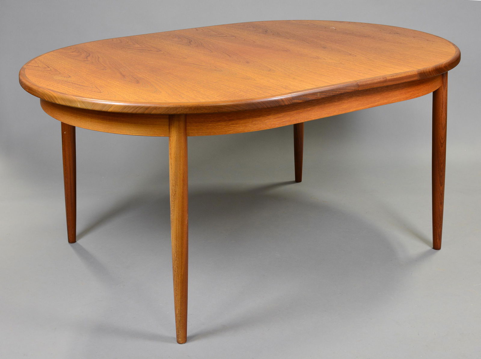 Mid Century Oval Dining Table by G-Plan (1 of 5)