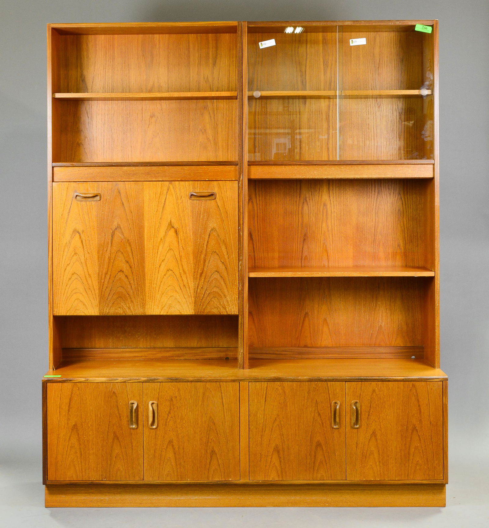 Large Mid Century Modern G-Plan Bookcase / Wall Unit (1 of 9)