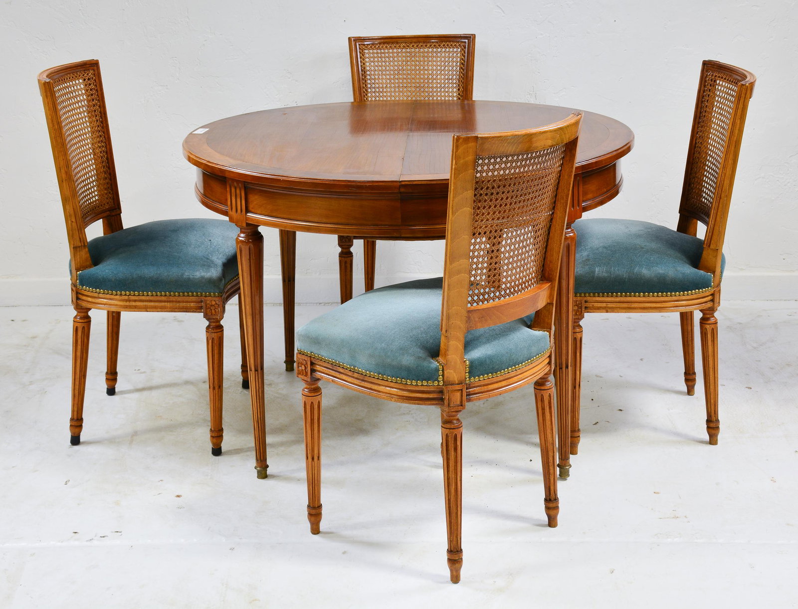 Louis XVI Style Round Table With 2 Leaves & 4 Chairs (1 of 4)