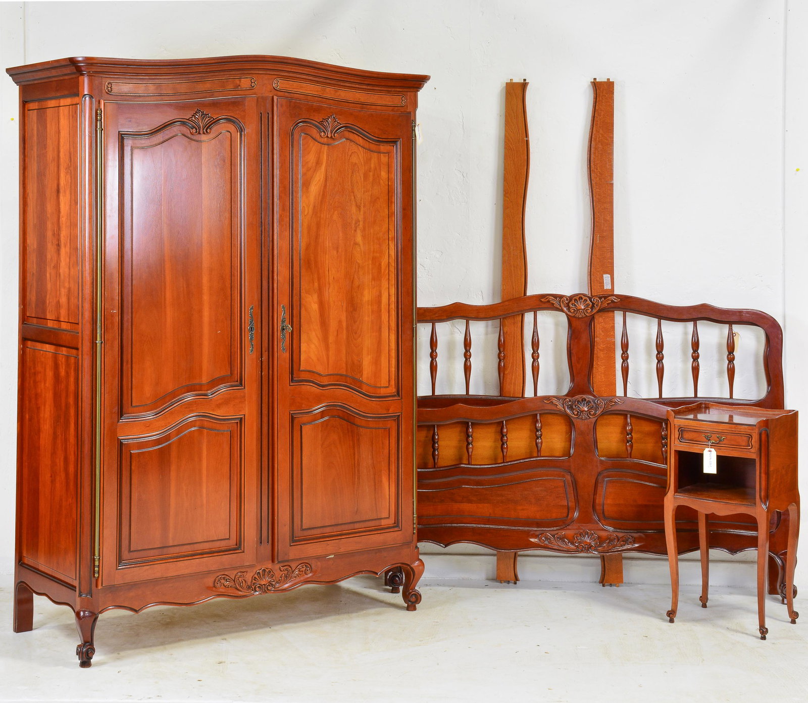 3pc Louis XV Style Bed Set - Robe, Bed & Nightstand (1 of 4)