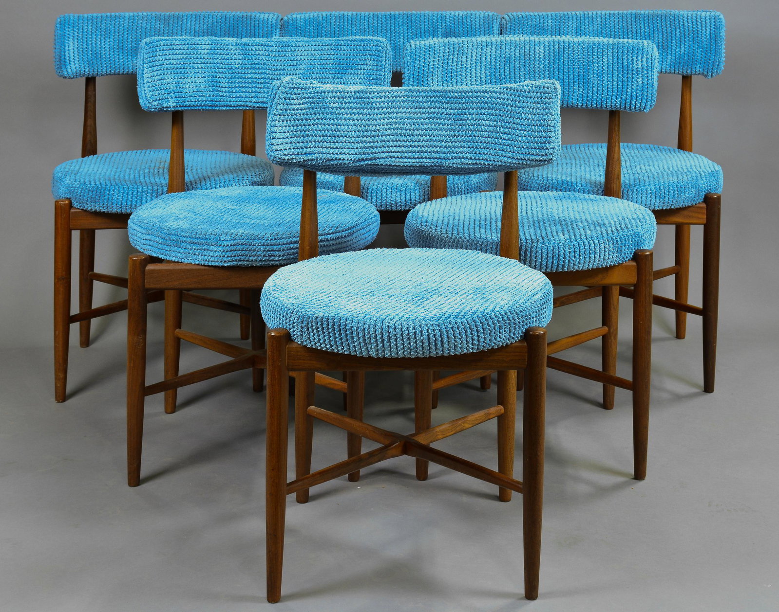 6 Mid Century Modern Round Dining Chairs By G-Plan: This set of 6 Danish Modern Style Teak Dining chairs is made by Mid Century Modern Furniture Maker G Plan ( Gplan ). 31 in tall x 20 in x 20