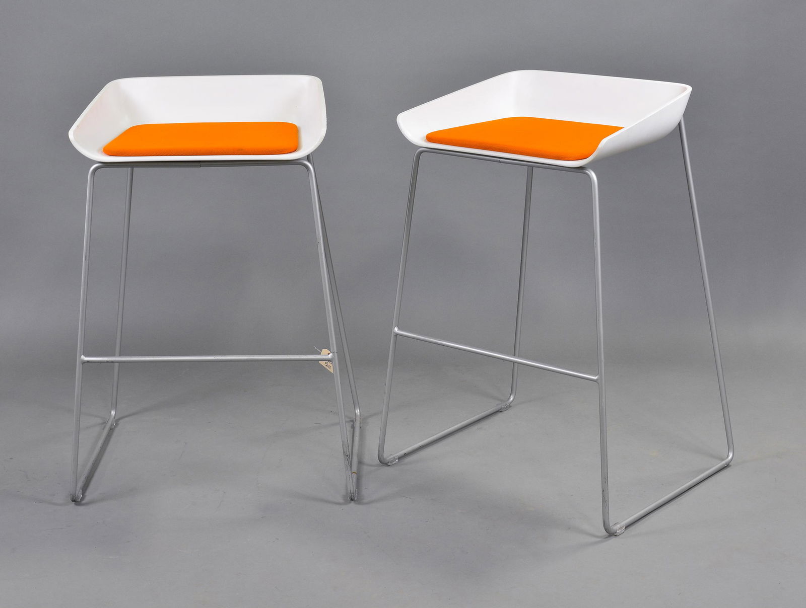 2 Vintage White / Orange Bar Stools (1 of 3)
