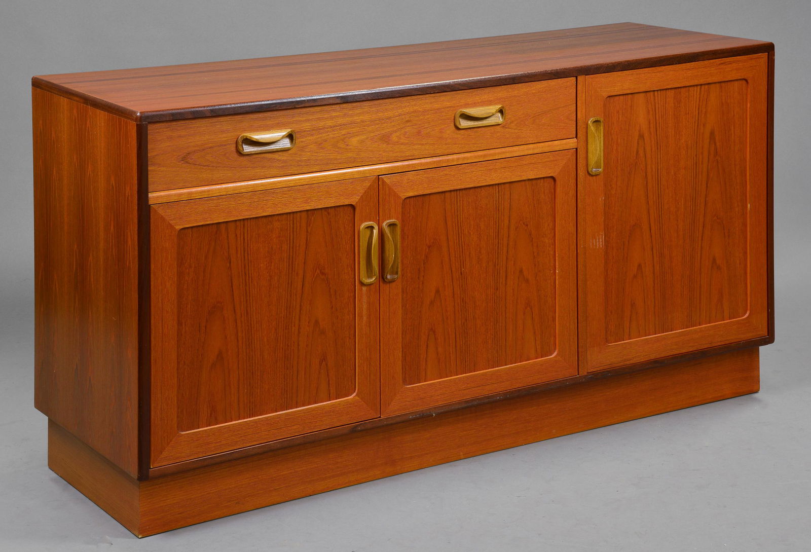 Mid Century Modern Teak Sideboard / Base - G-Plan (1 of 5)