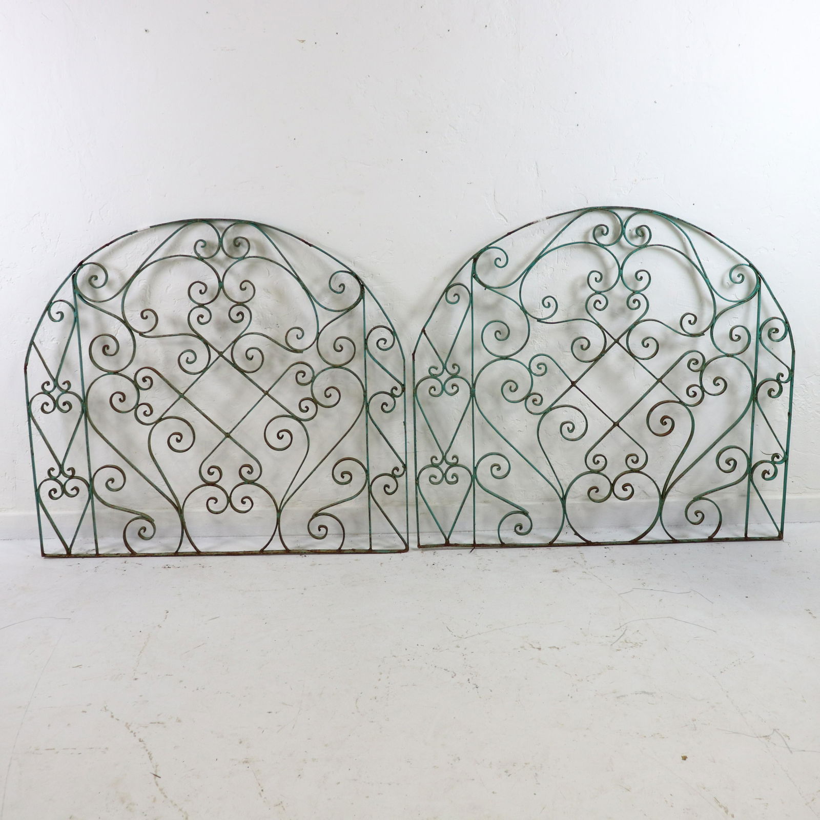 2 Painted Arch Top Iron Panels #3 (1 of 4)