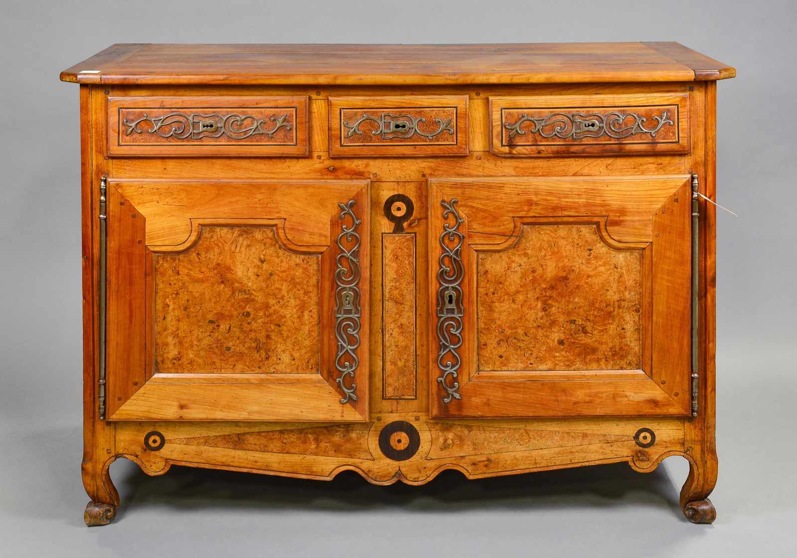 Fine French 19th Century Inlaid Chestnut Commode (1 of 8)