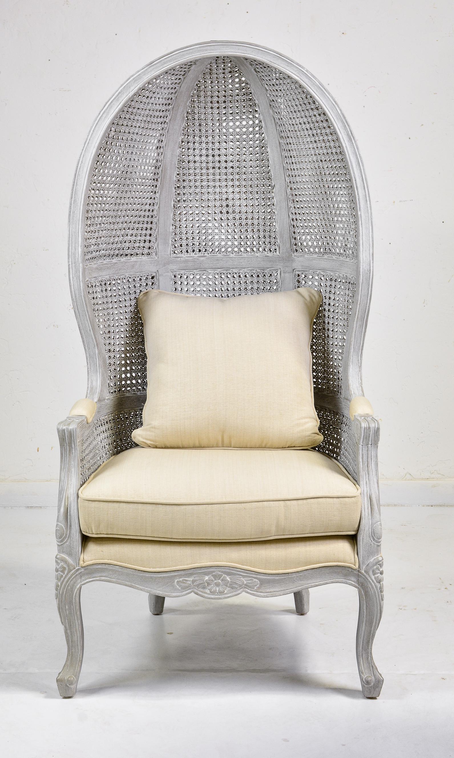 Mystic Grey Balloon / Butler Chair (1 of 3)