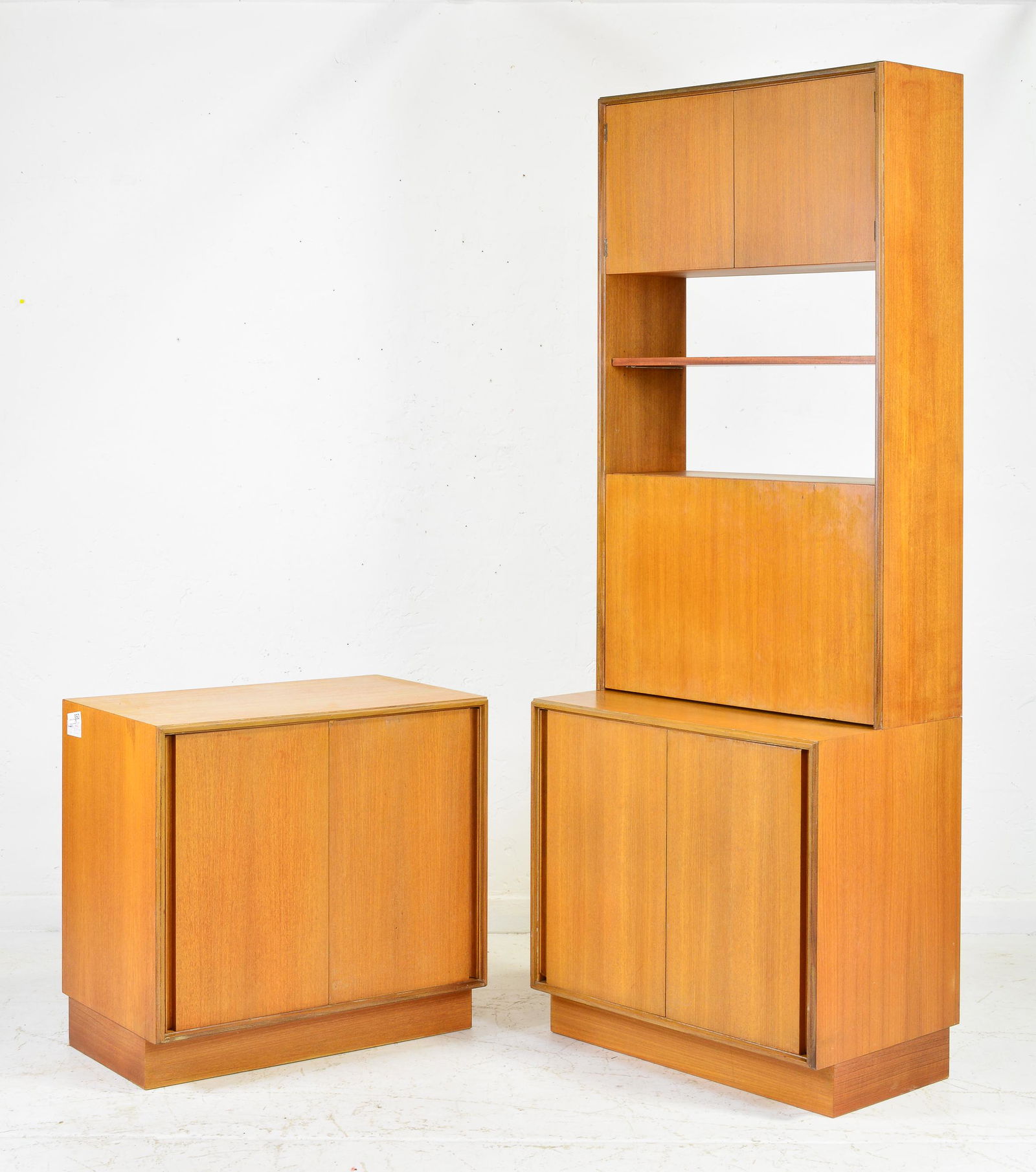 Mid century bookcase, chest & cupboard (1 of 6)