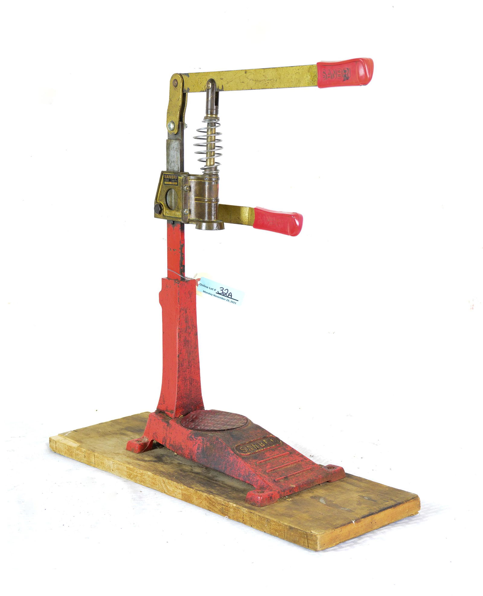 French Cast Iron Bottle Corker - Sanbri (1 of 3)