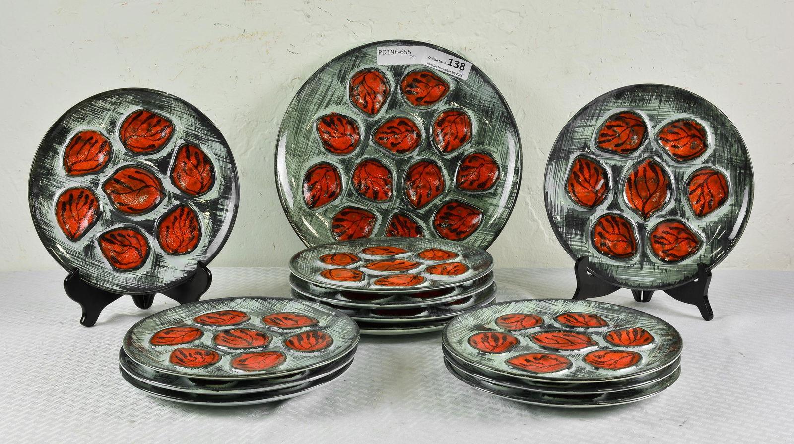 13pc Oyster Plate Set - 1 Platter & 12 Plates (1 of 2)