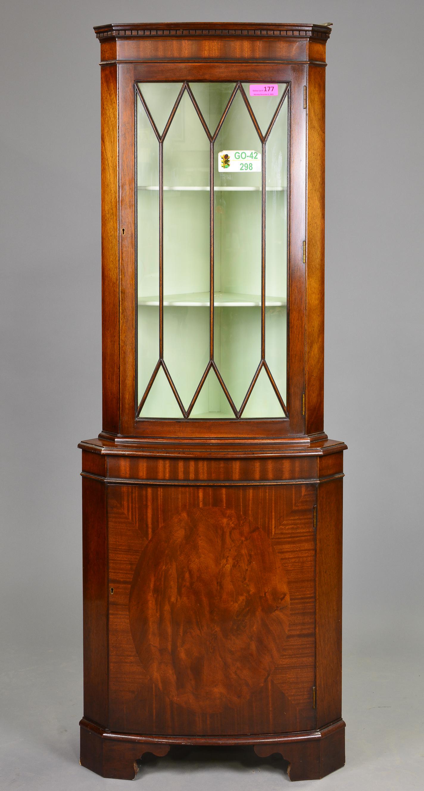 British Mahogany Corner Cabinet / Cupboard (1 of 3)