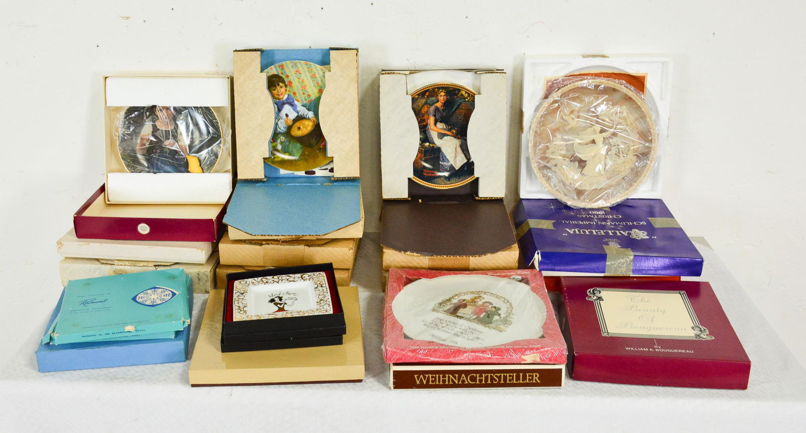 20 Commemorative / Decorative Plates (1 of 6)