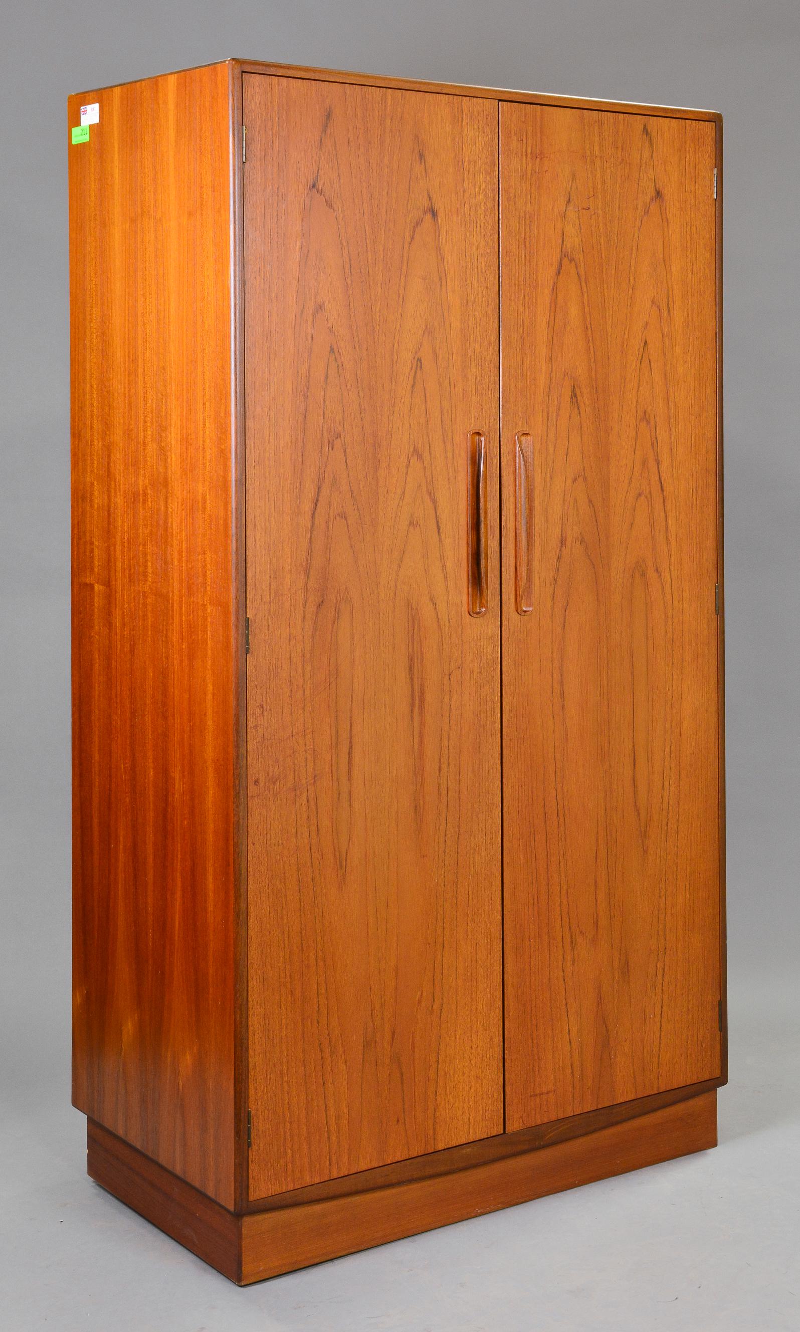Mid Century Modern Teak Robe by Gplan (1 of 6)