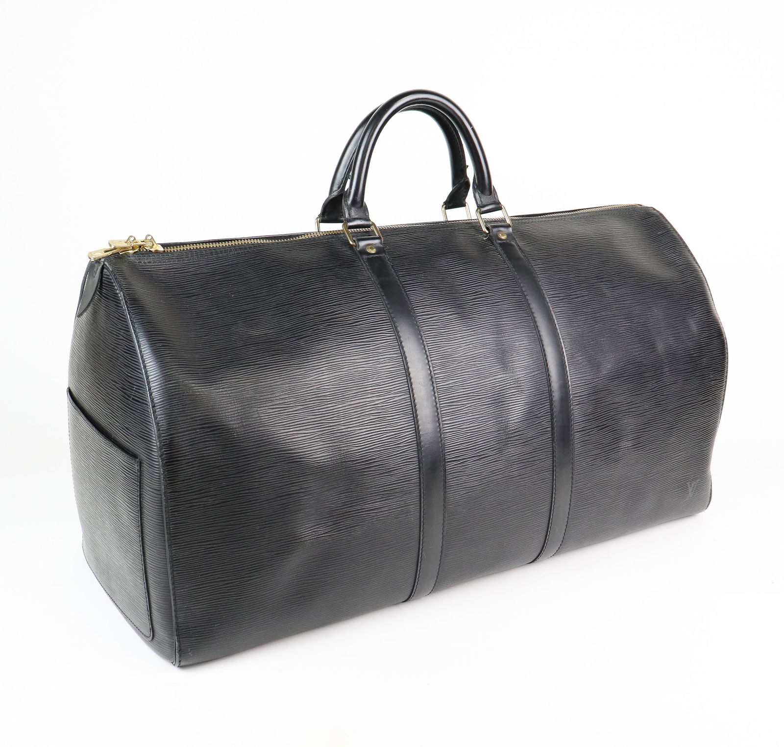 Louis Vuitton Keepall 60 in Black Leather Epi (1 of 8)