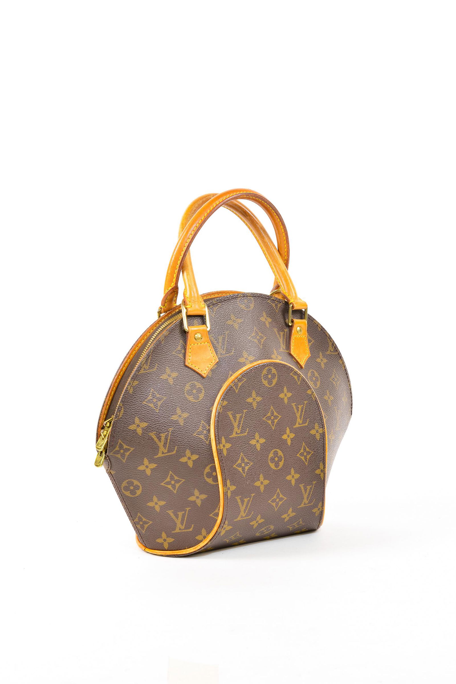 Louis Vuitton Ellipse PM in Vachetta Monogram Canvas: Genuine Pre-Owned Louis Vuitton Ellipse PM in Brown Monogram Canvas in AB condition. Date Code is MI1011 (Nov 2001) Measurements: 20*26*12cm (Length * Height * Width). This lot includes a certificate