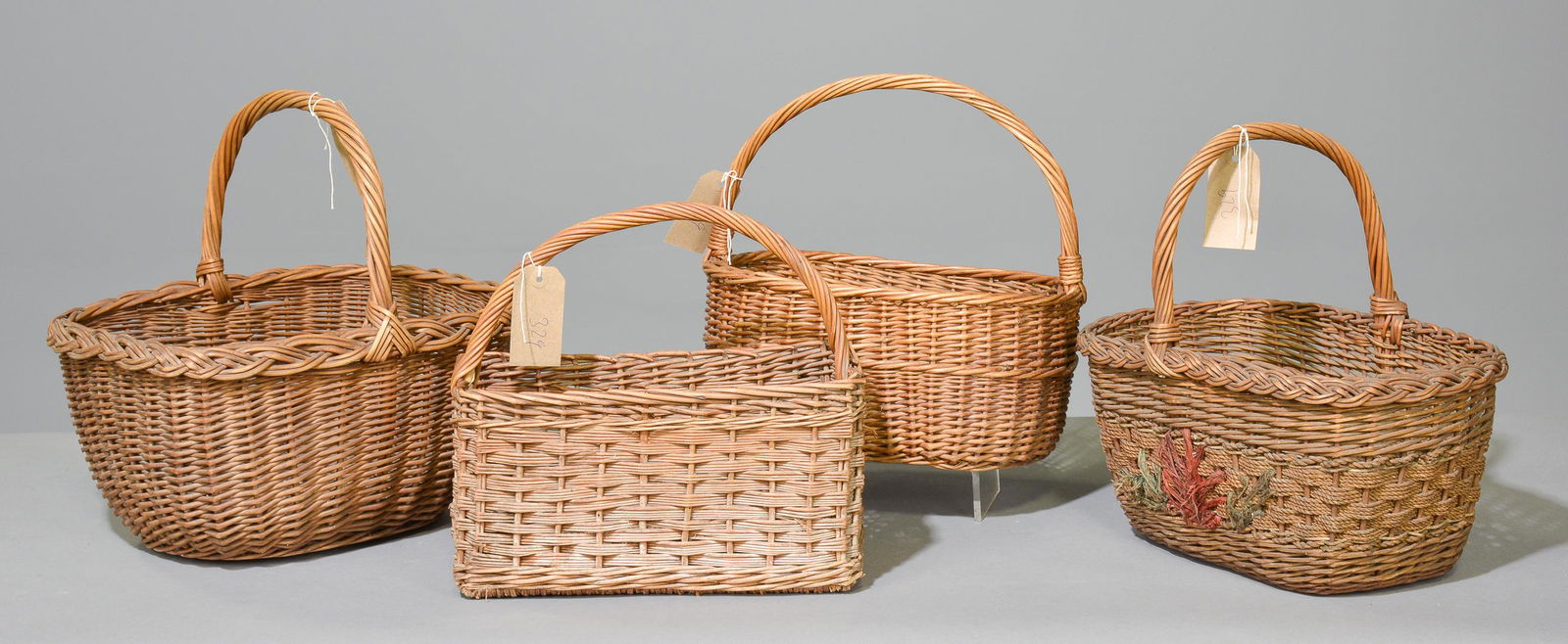 4 Small Assorted Wicker Baskets (1 of 3)