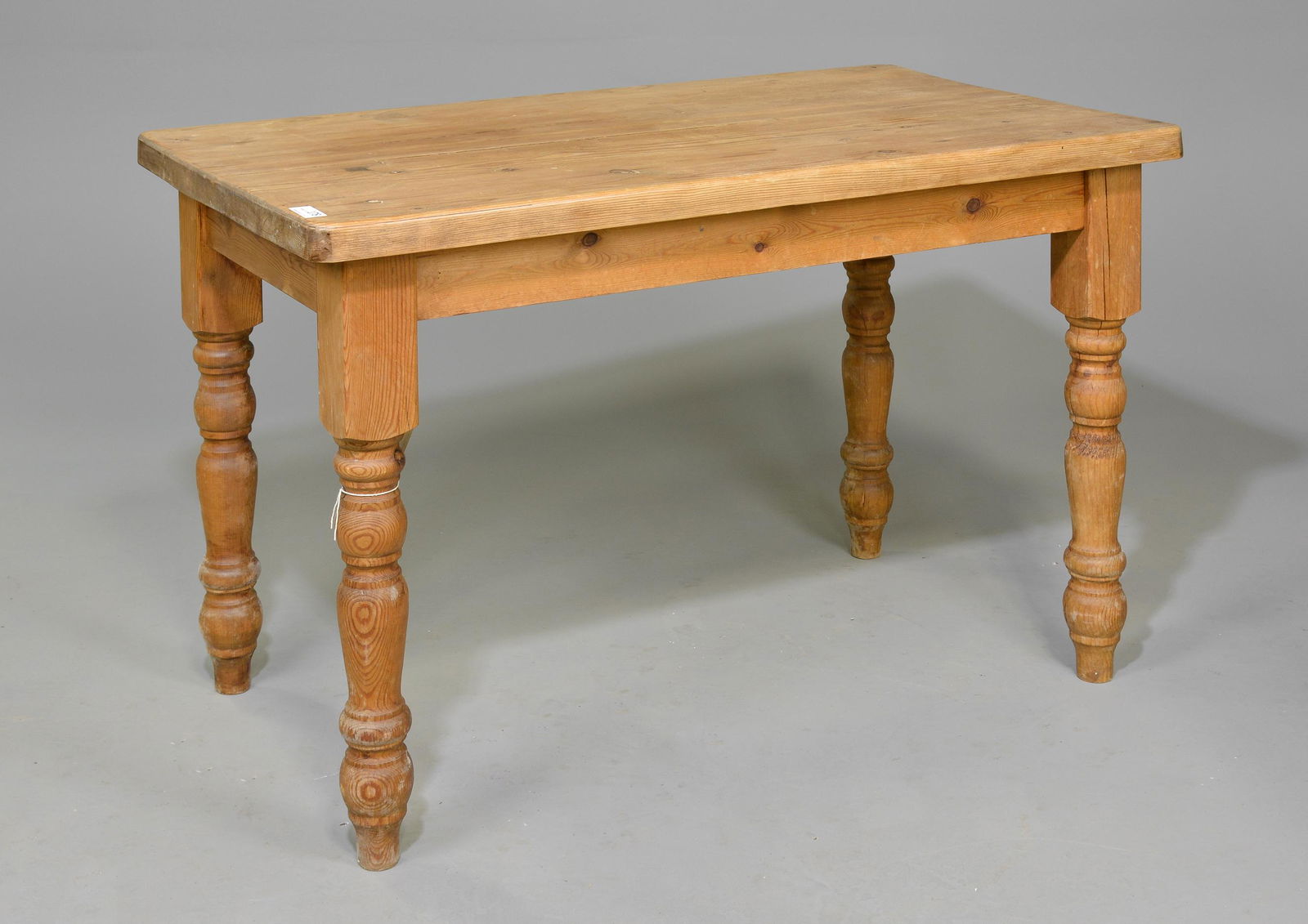 English Pine Turned Leg Table (1 of 4)