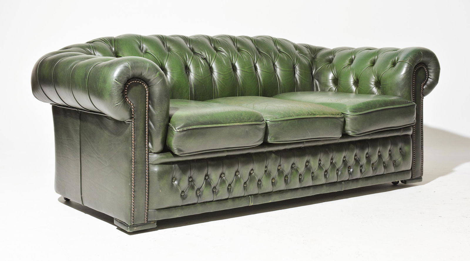 3 Seat Green Leather Hump Back Chesterfield Sofa (1 of 5)