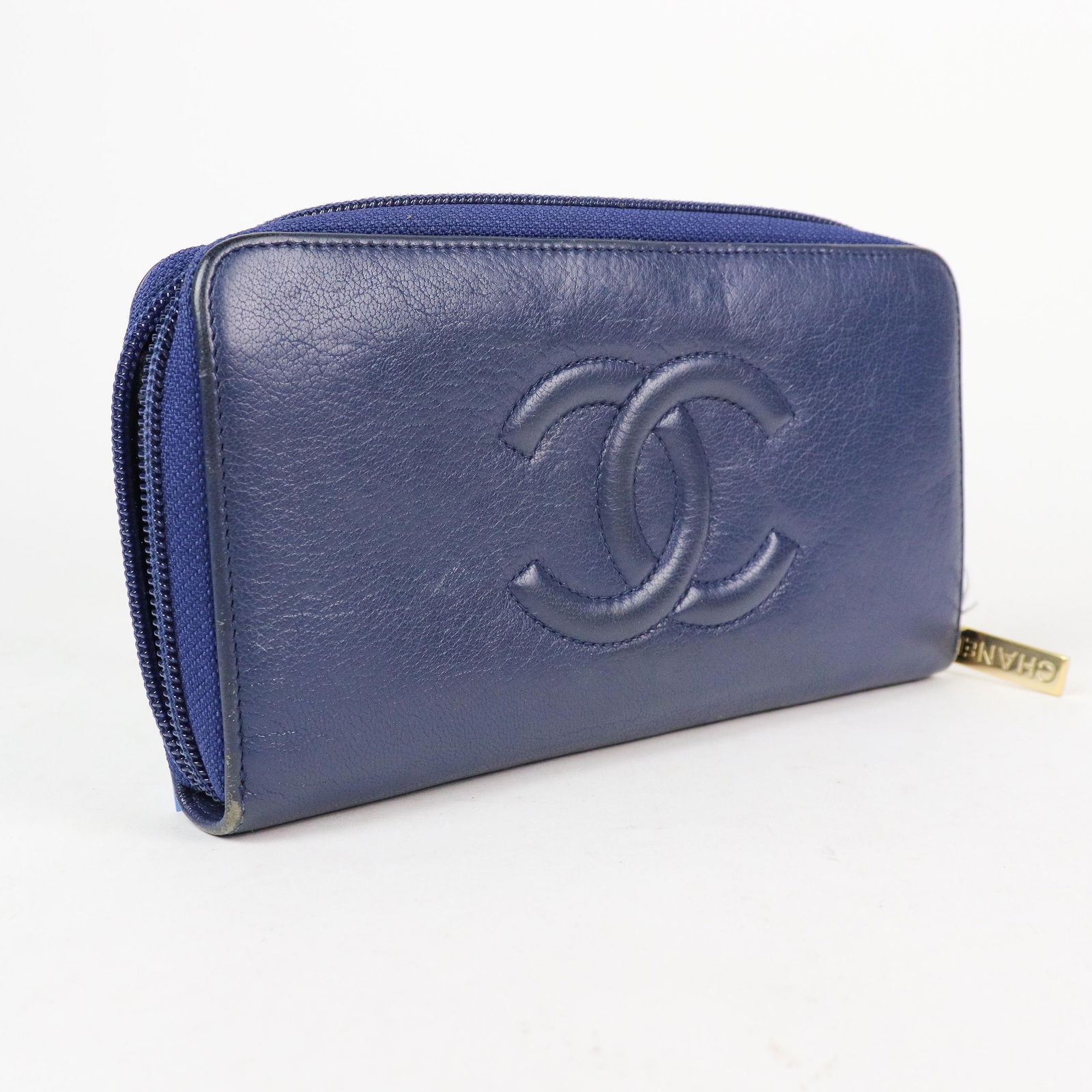 Chanel Zip Around Long Wallet in  Lambskin Leather (1 of 4)