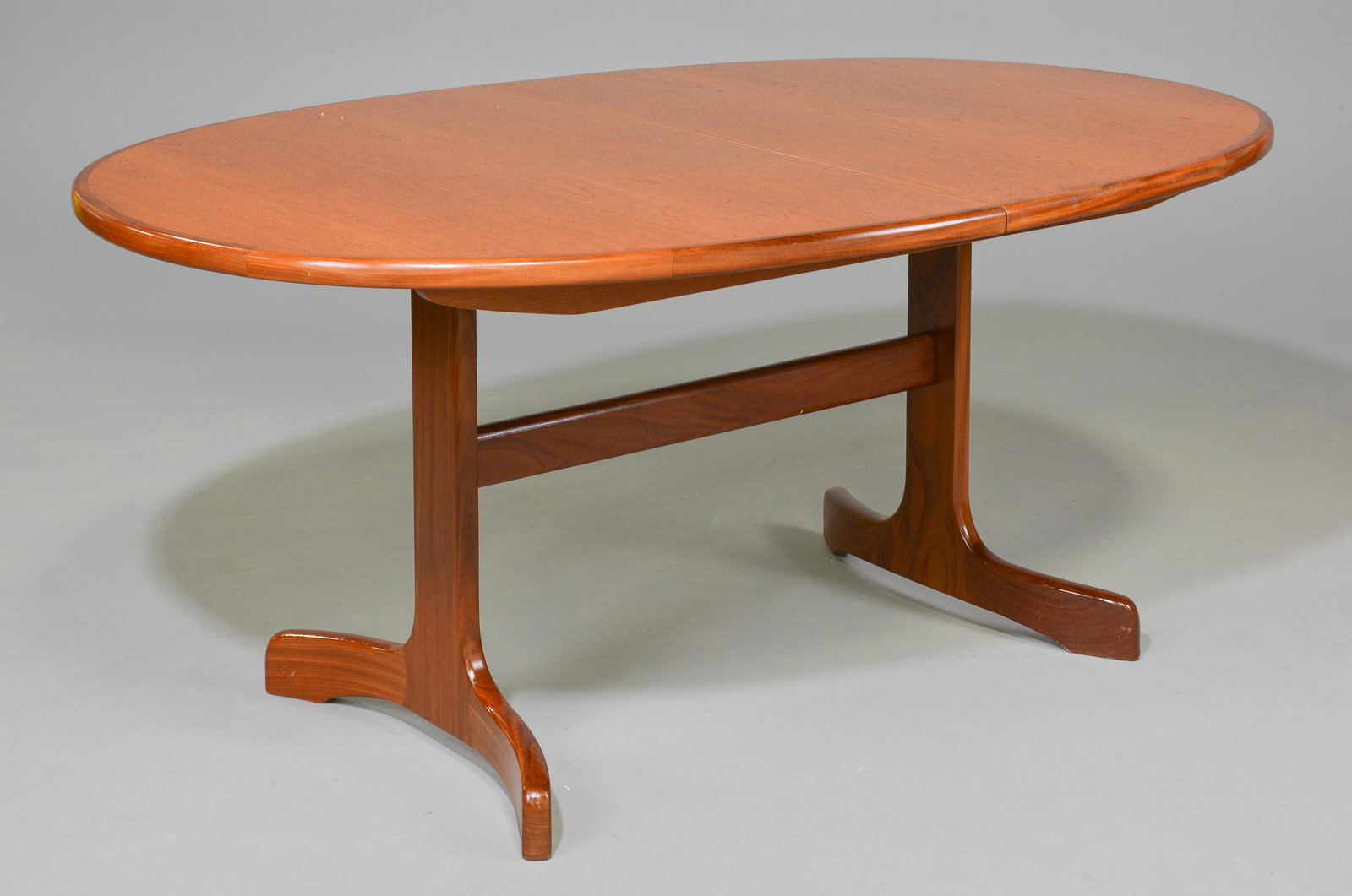 Oval Mid Century Teak Dining Table By G-Plan (1 of 5)