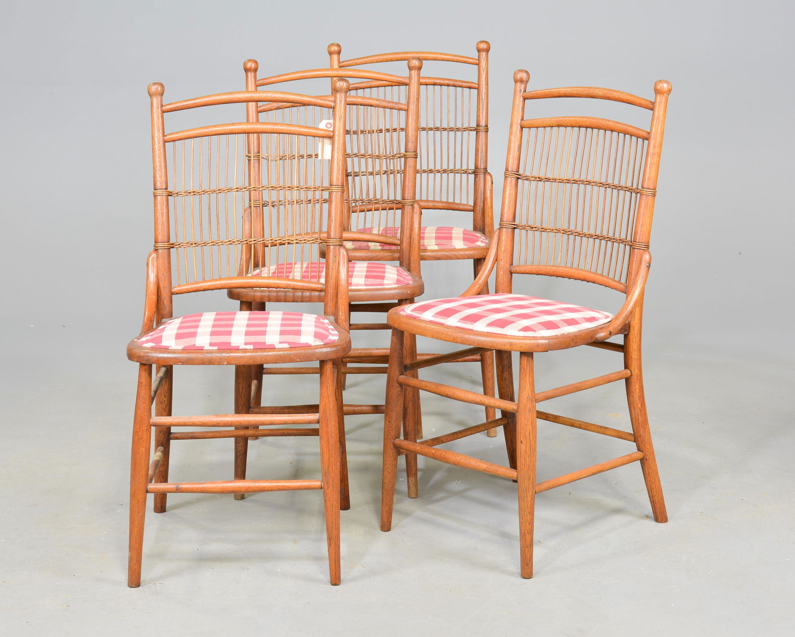 Set of 4 American Chairs with Checkered Seats (1 of 5)