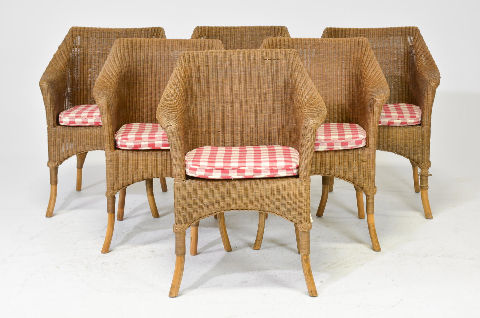 Set of 6 Wicker / Bentwood Chairs: Set of 6 Wicker / Bentwood Chairs - 33 in tall x 24 x 26