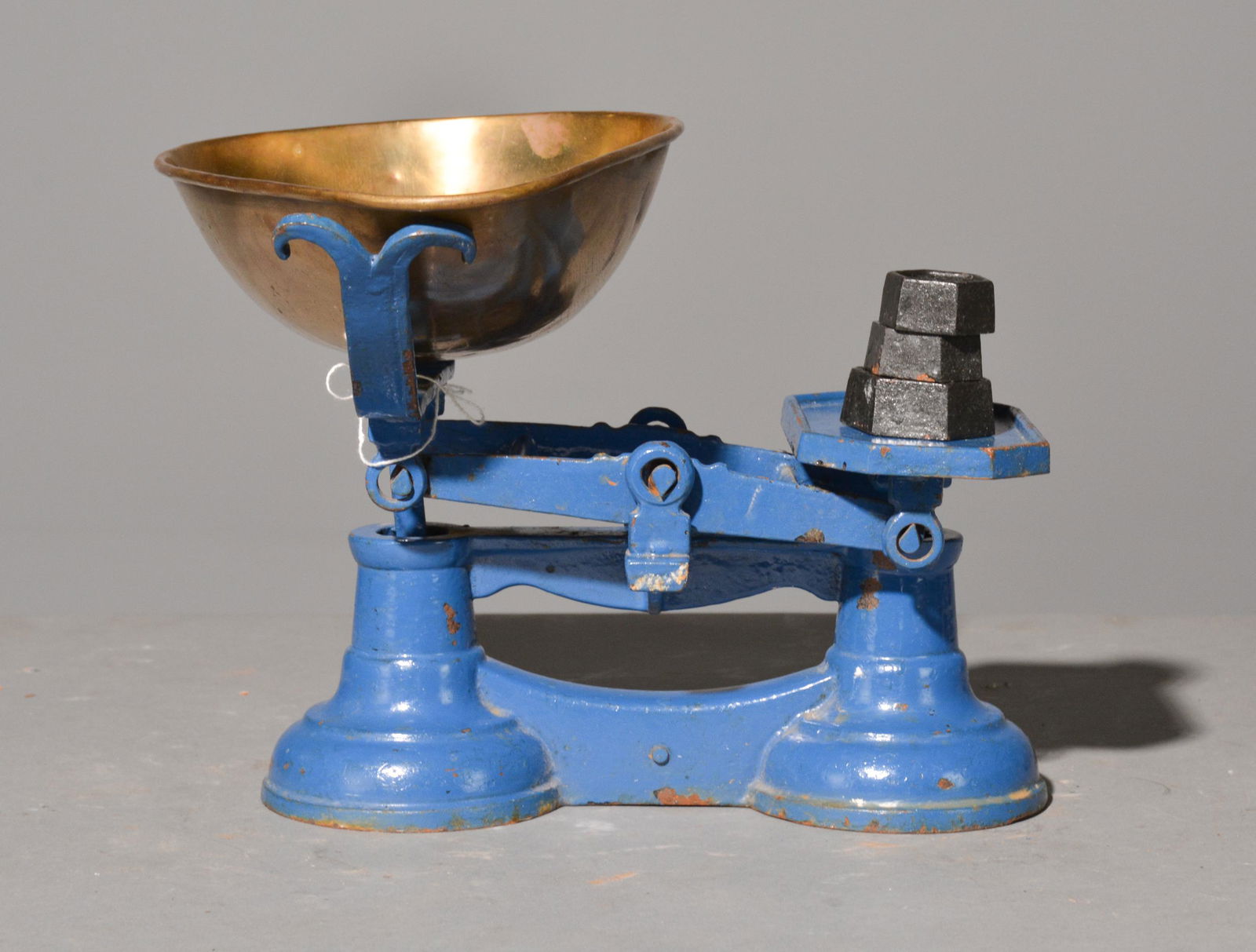 British Blue Balance Scale with Weights (1 of 2)