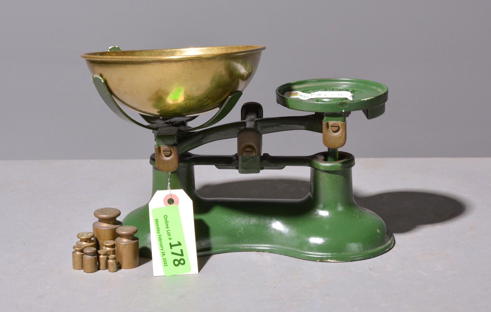 British Green Balance Scale with Weights (1 of 3)
