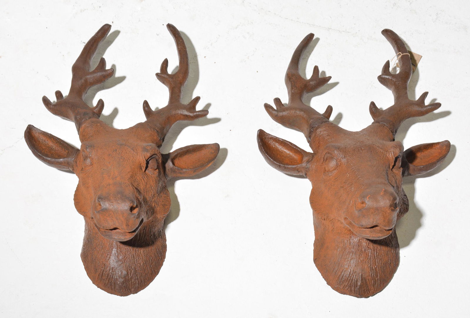 2 Cast Iron Stag Heads (1 of 4)