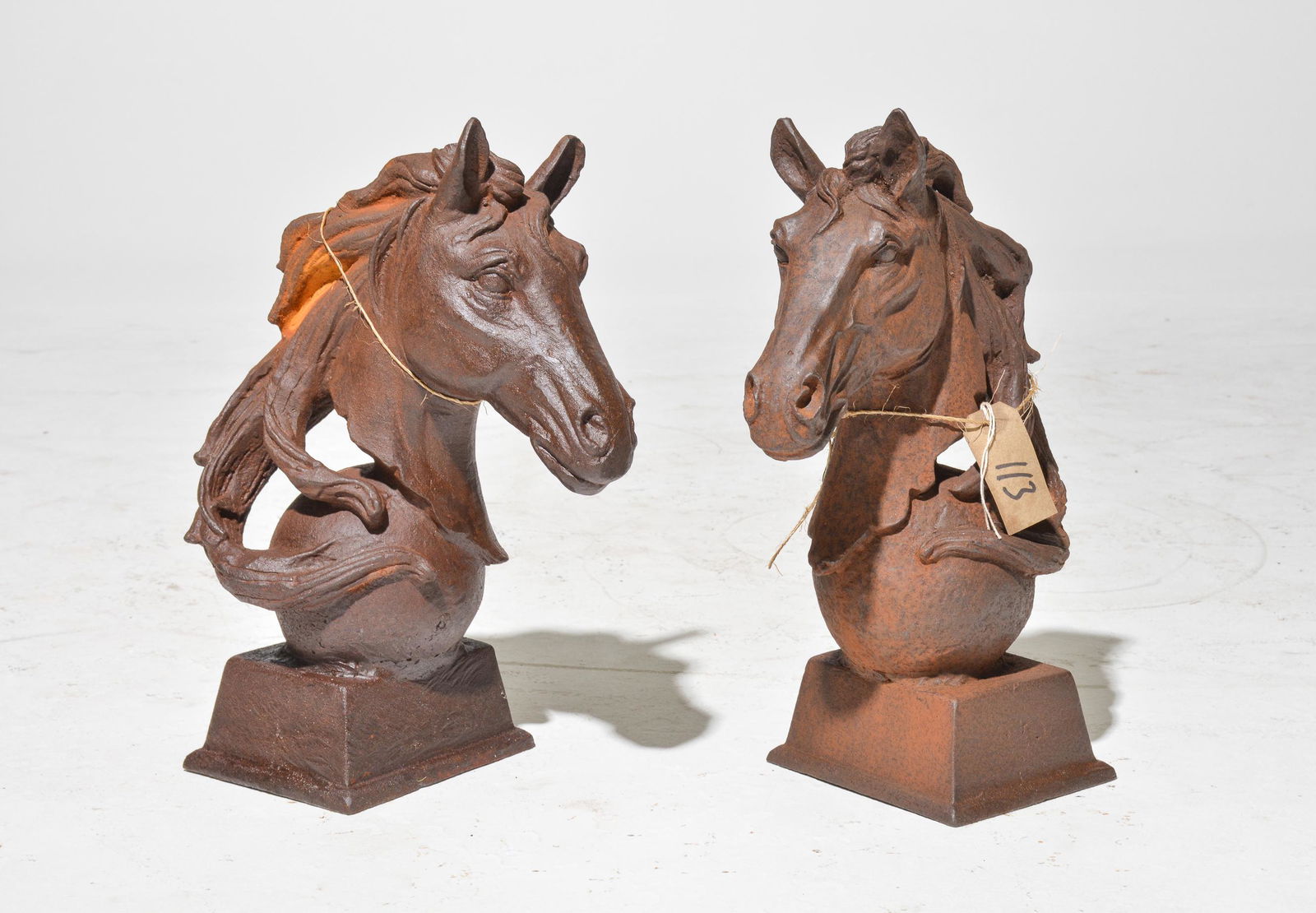 2 Cast Iron Horse Heads (1 of 2)