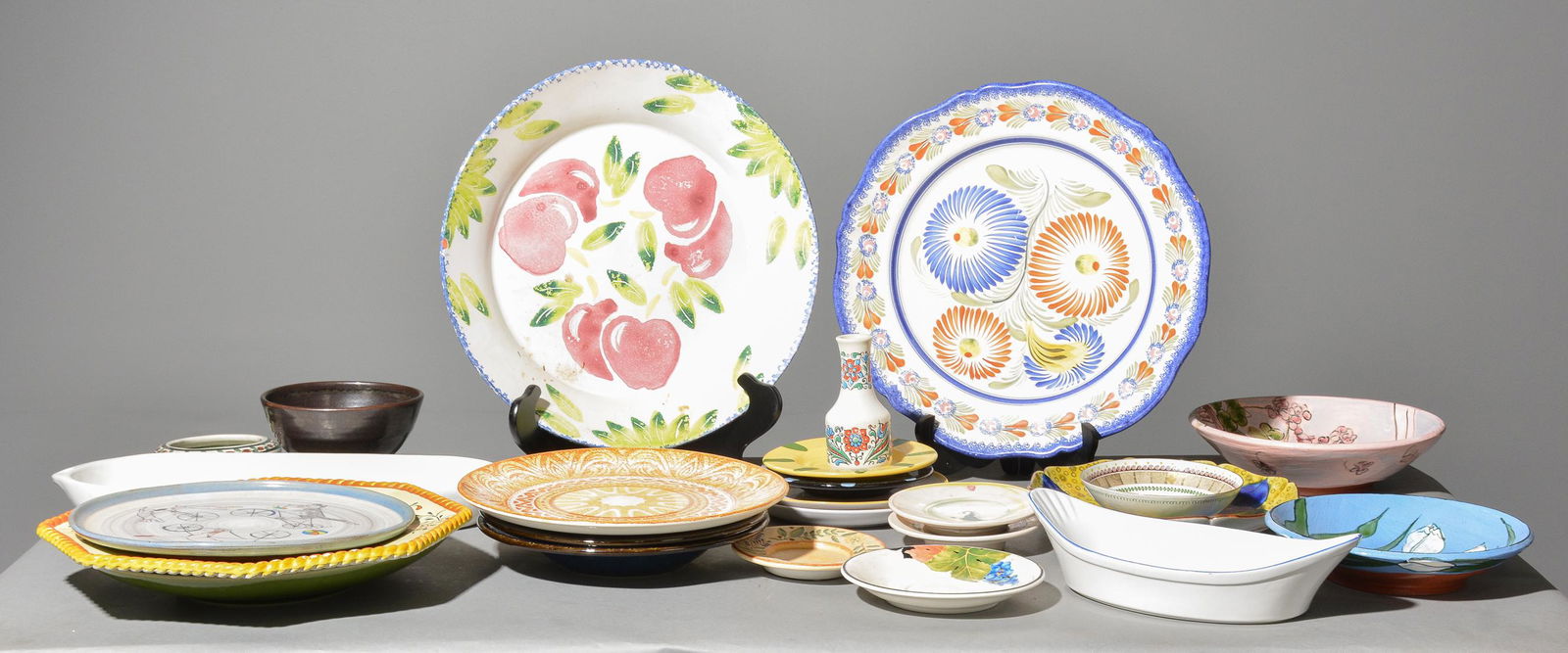 25pcs Assorted Pottery / China - Plates, Bowls, Etc (1 of 8)