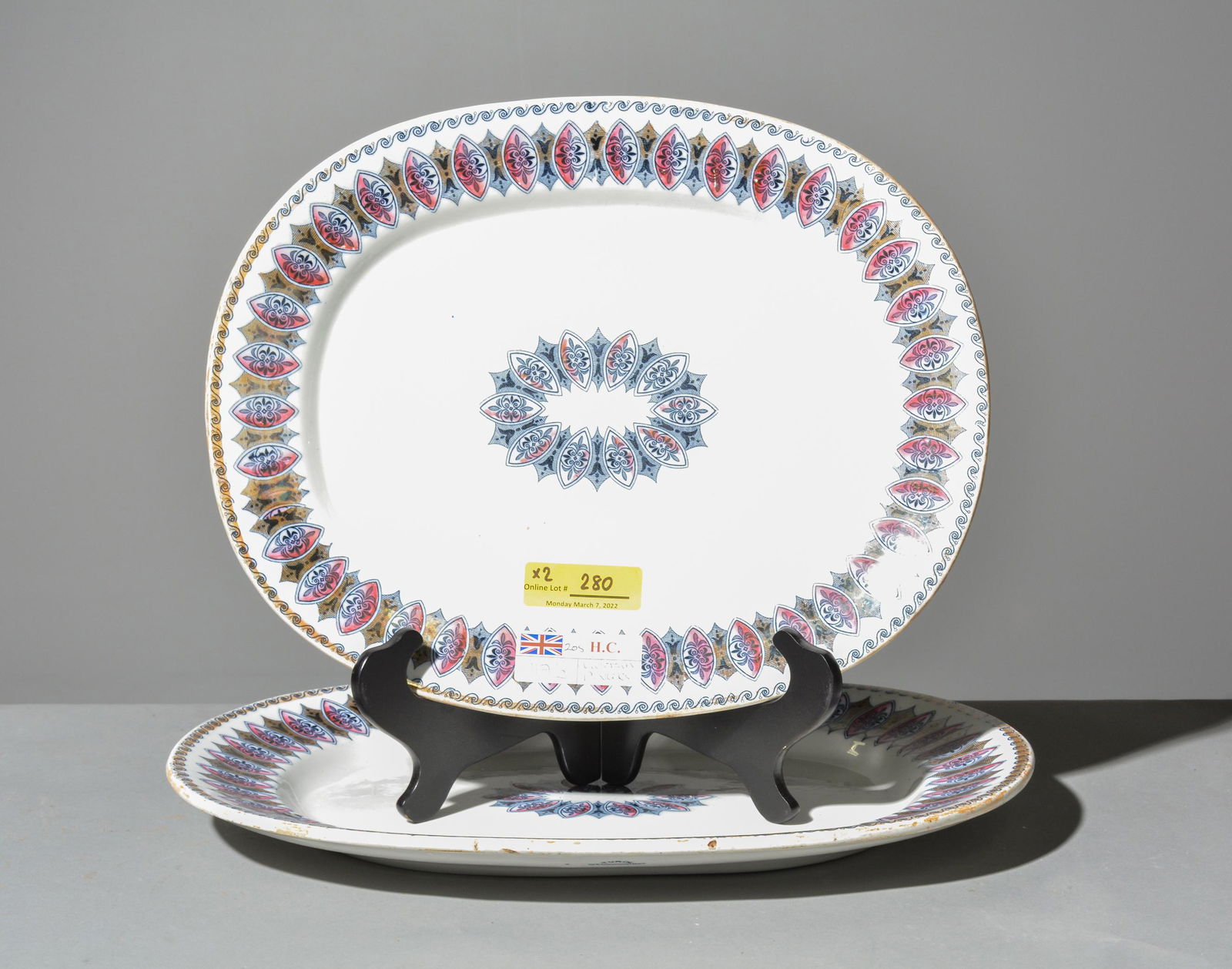 2 Graduated Wedgewood Platters (1 of 5)