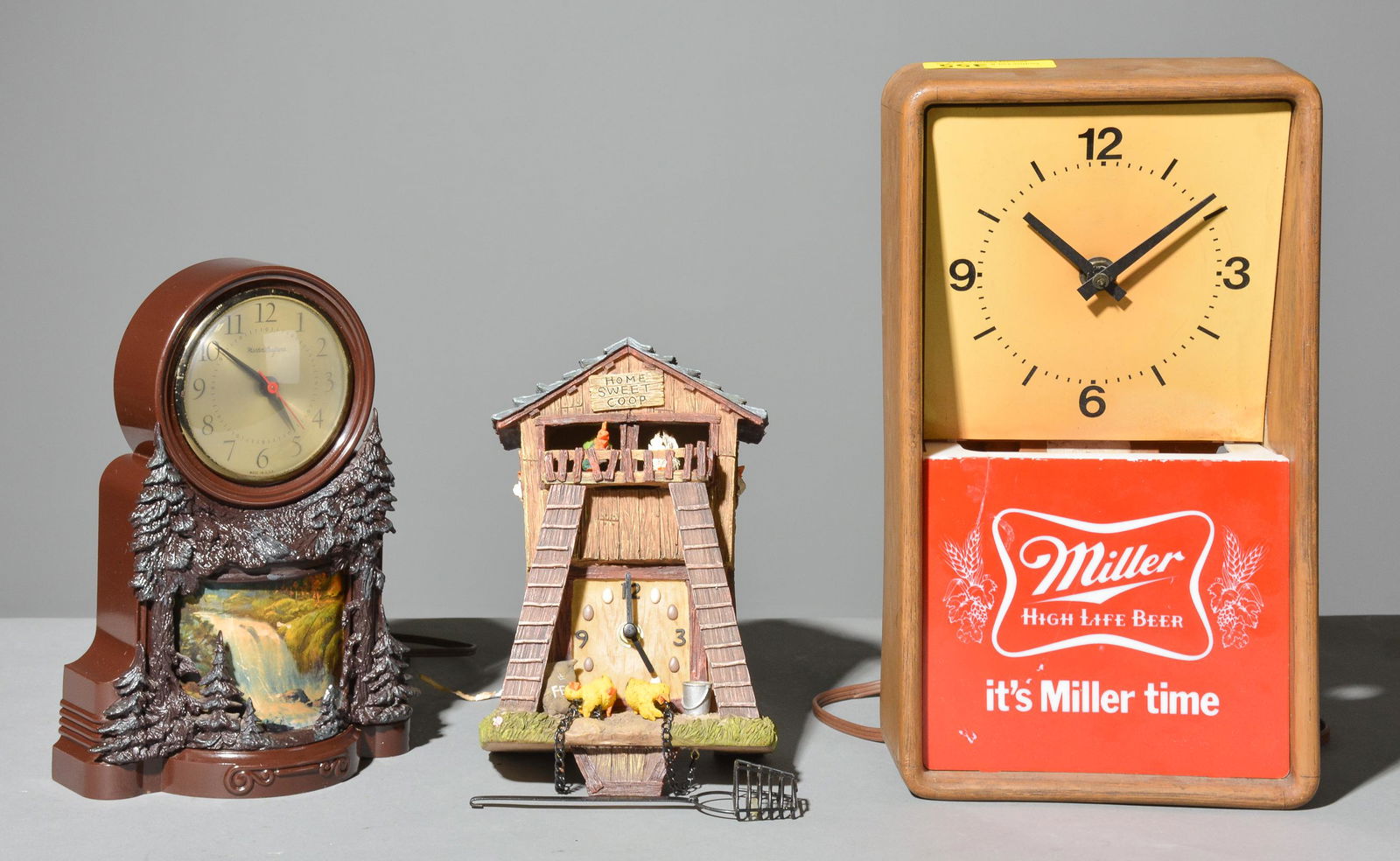 3 Assorted Clocks (1 of 5)