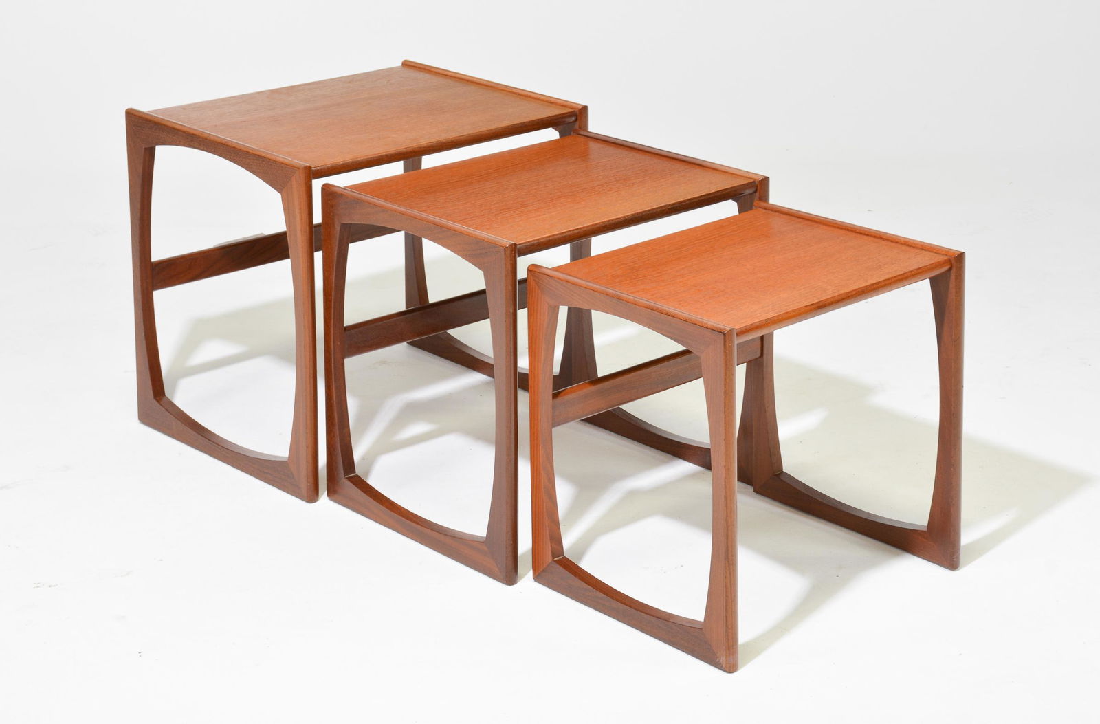 Mid Century Modern Quadrille Nest of 3 Tables (1 of 5)