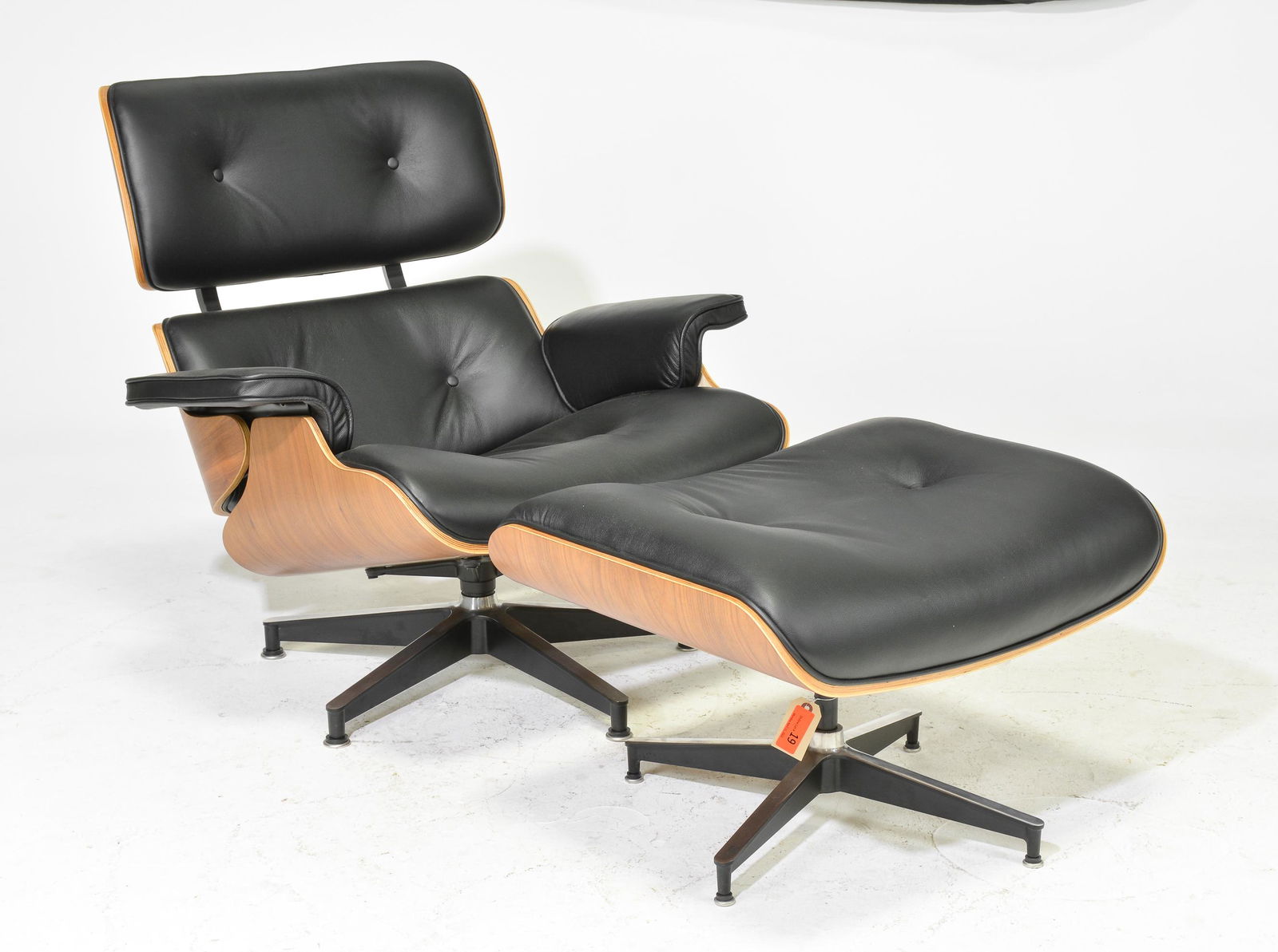 Mid Century Modern Eames Style 670/671 Chair & Ottoman (1 of 5)