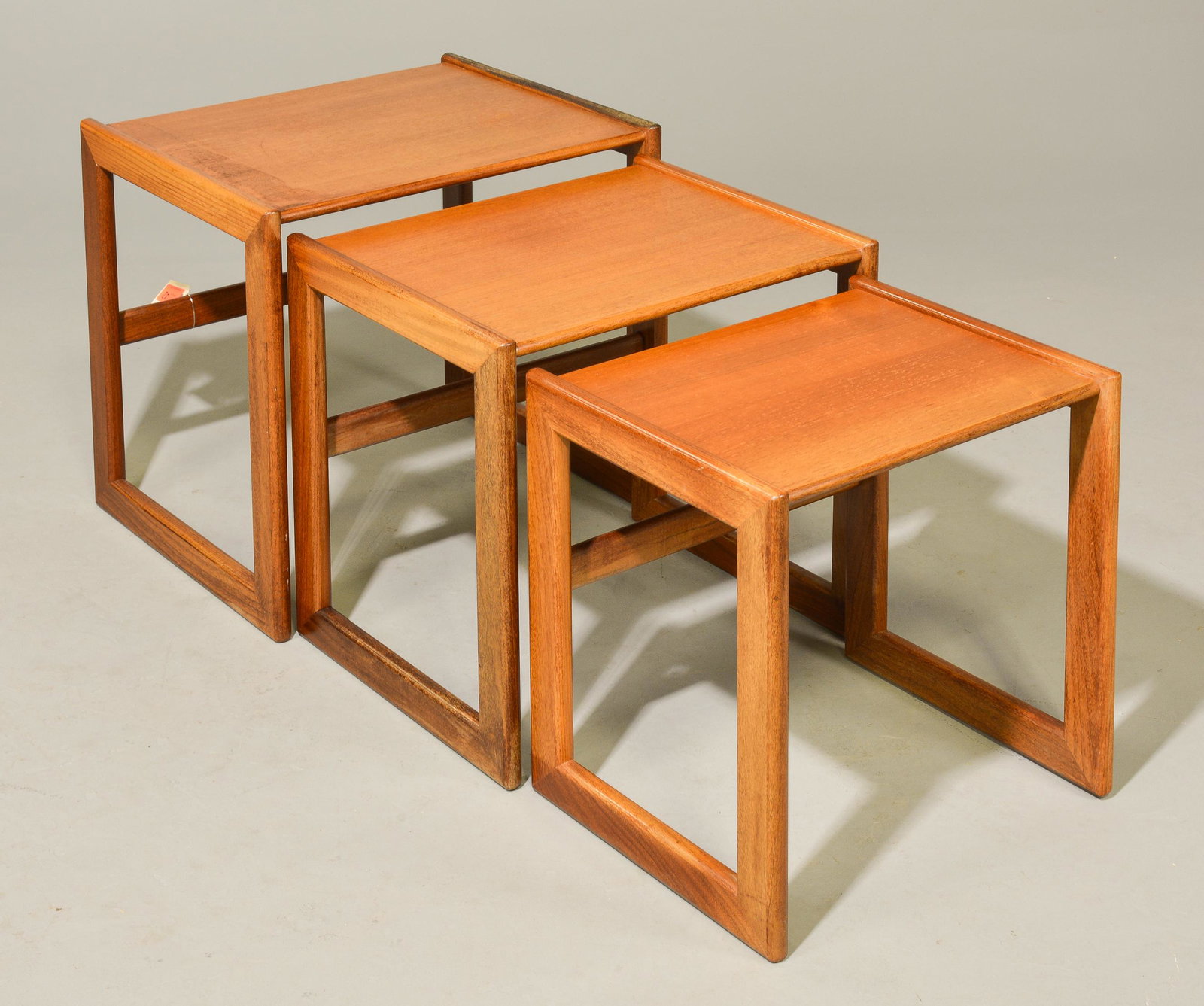 Mid Century Modern Nest: Danish Modern Style Nest of Tables - 20 in tall x 22 x 18