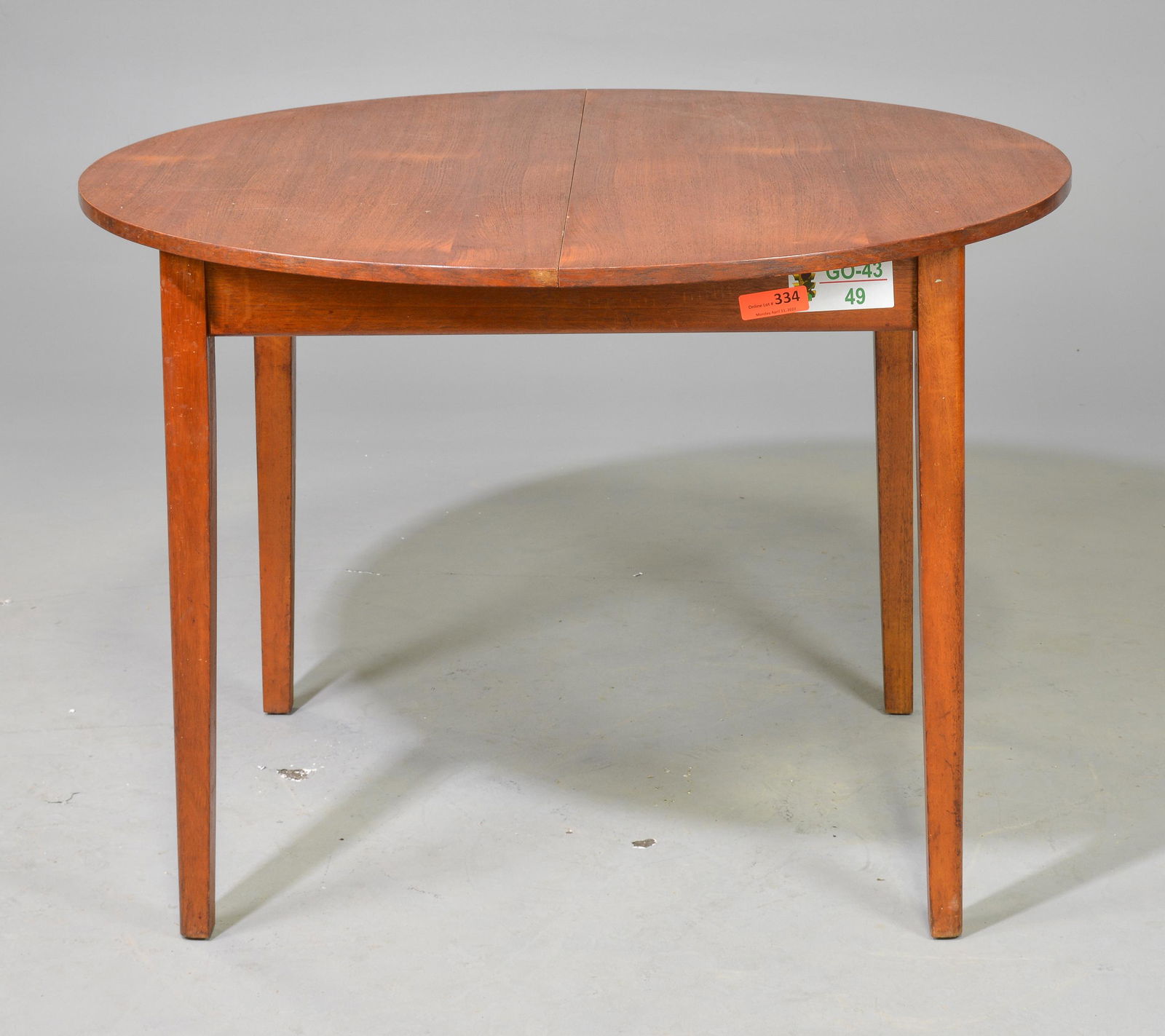 Mid Century Modern Round Dining Table No Leaf (1 of 2)