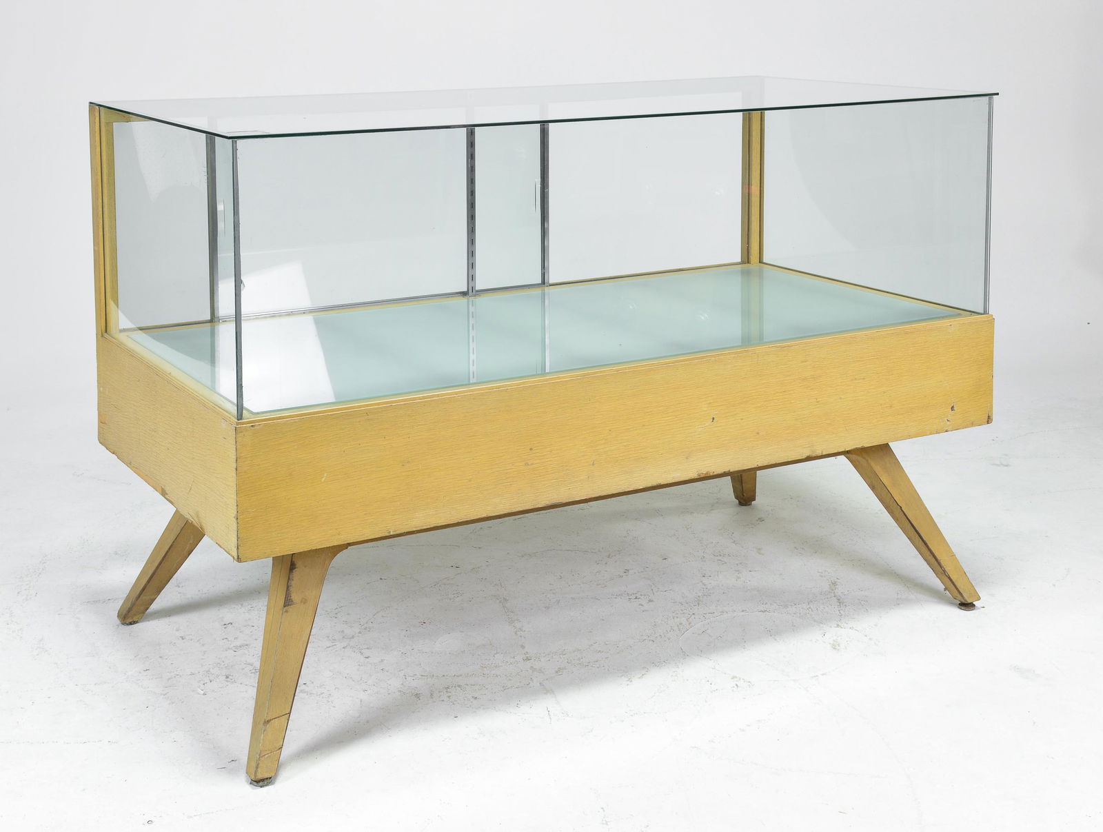 Large Under Lit Modern Design Display Case #1 (1 of 3)