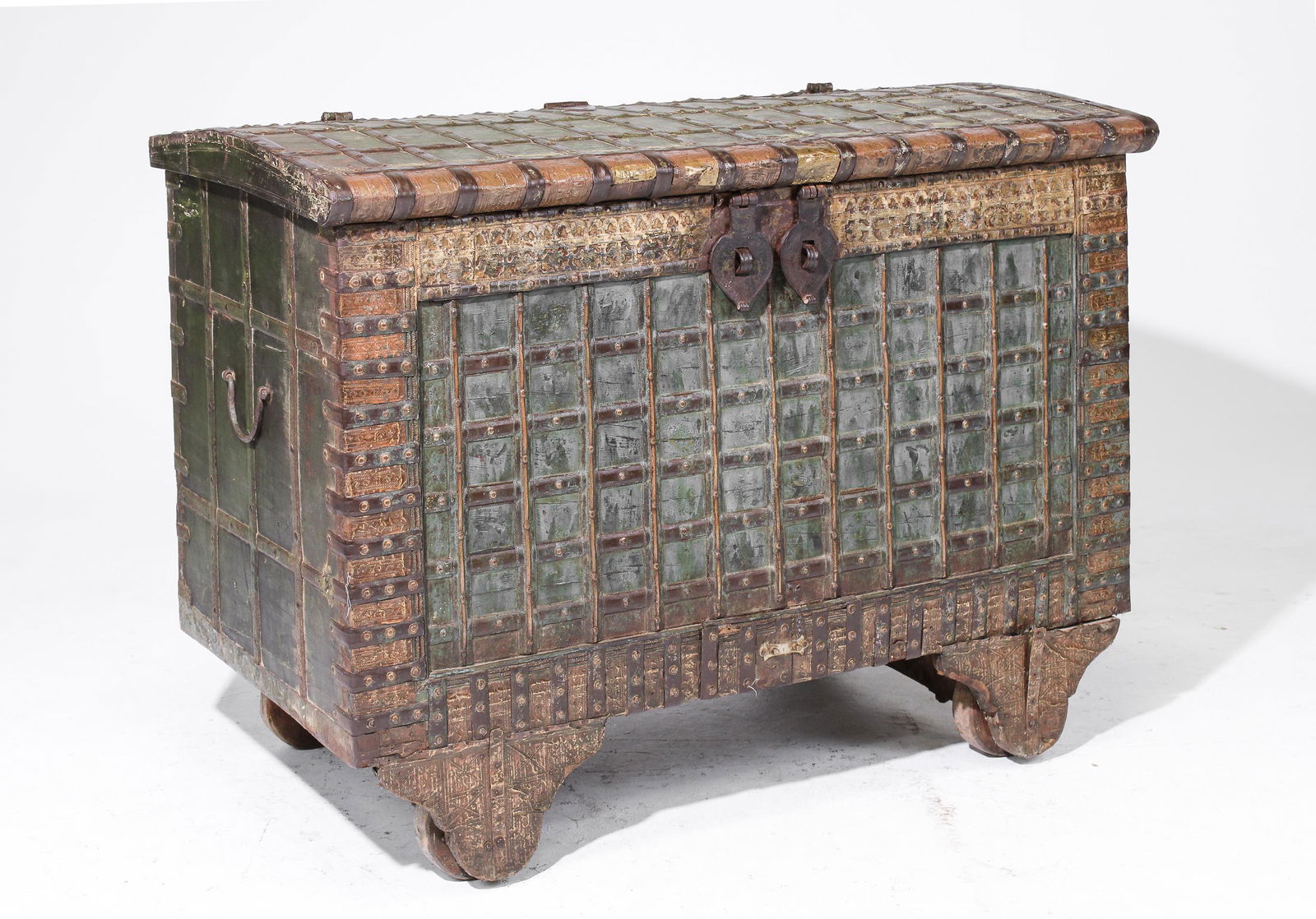 Very Large Indian Trunk (1 of 3)