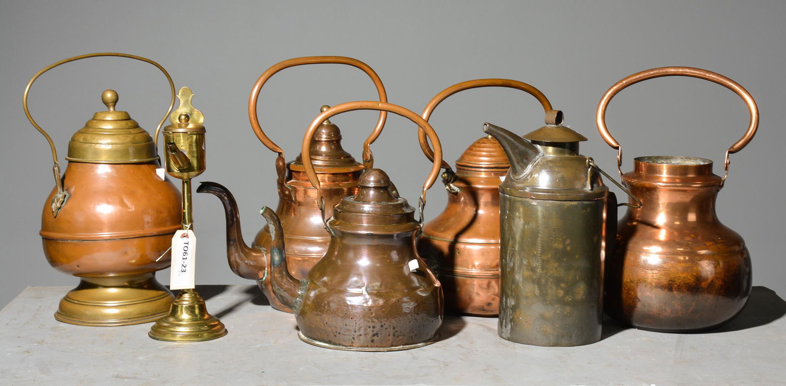 7 Assorted Copper / Metal Tea Kettles / Pots (1 of 4)