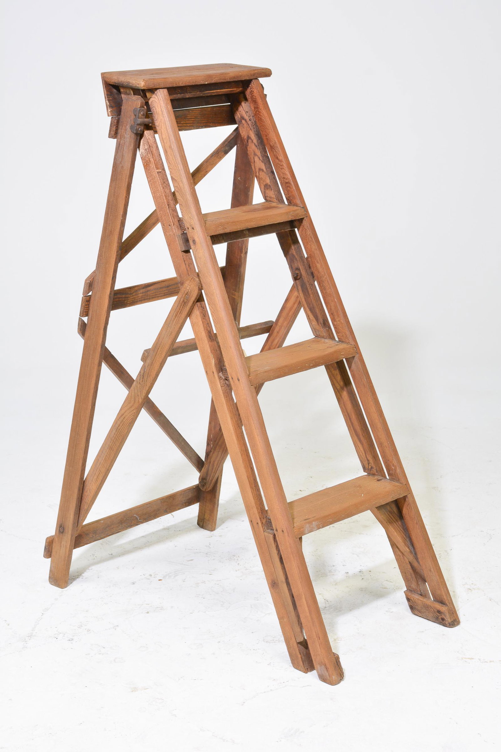 Vintage Oak Ladder (1 of 2)