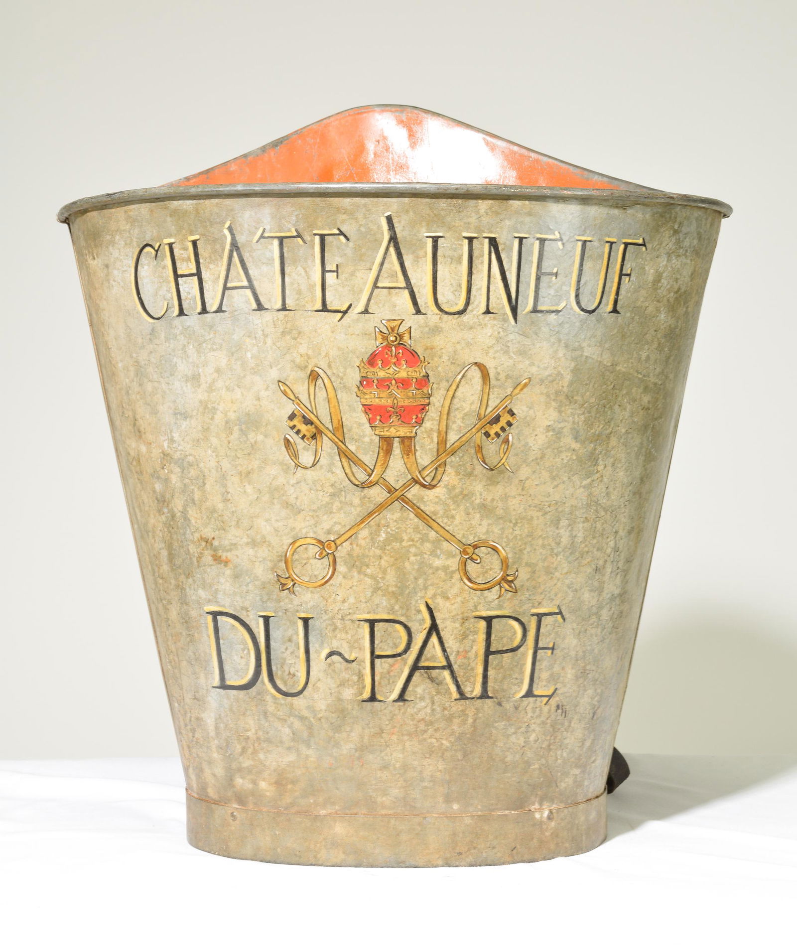 Painted Grape Hod - Chateau Neuf Du Pape (1 of 3)