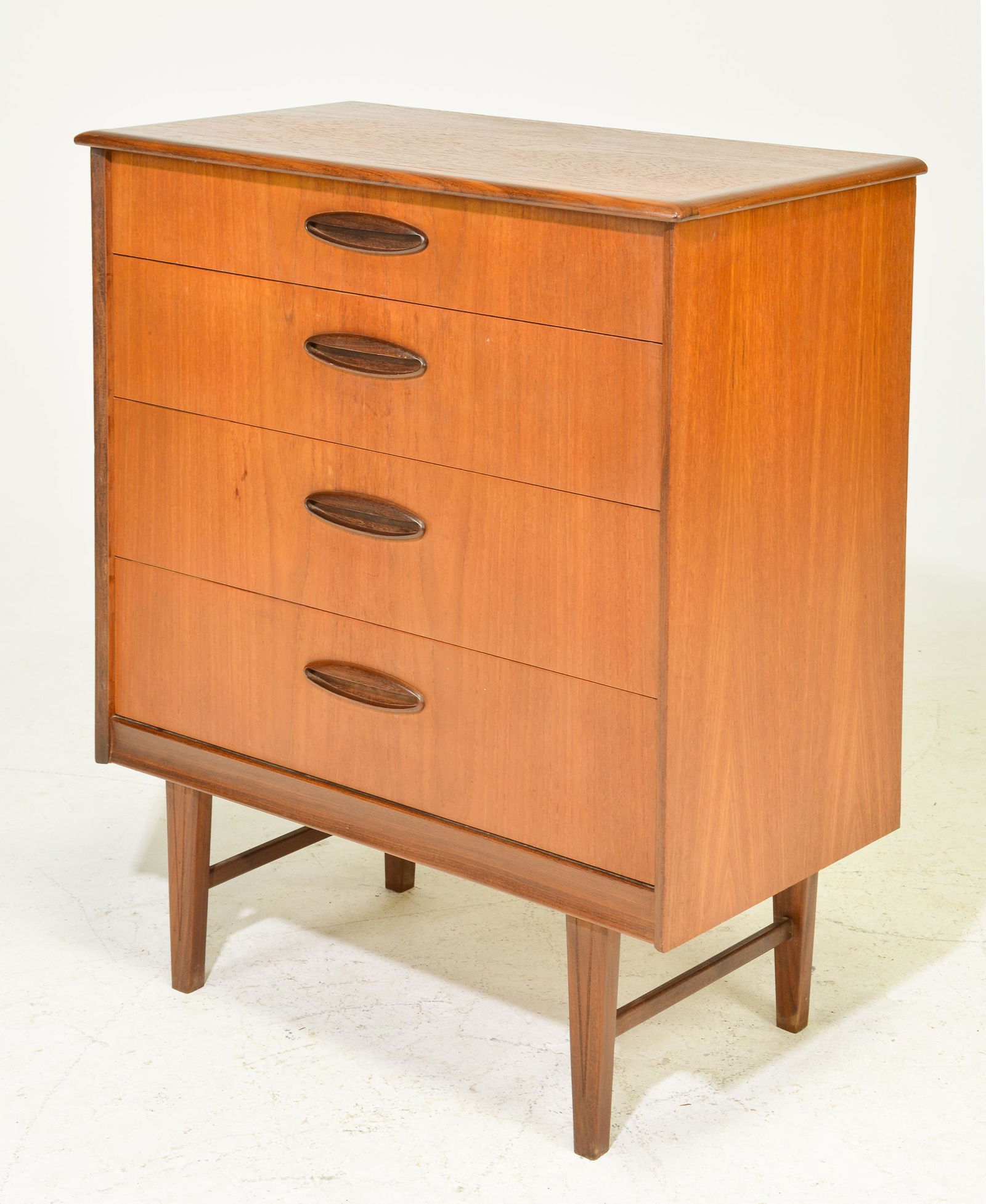 Mid Century Modern 4 Drawer Chest (1 of 3)