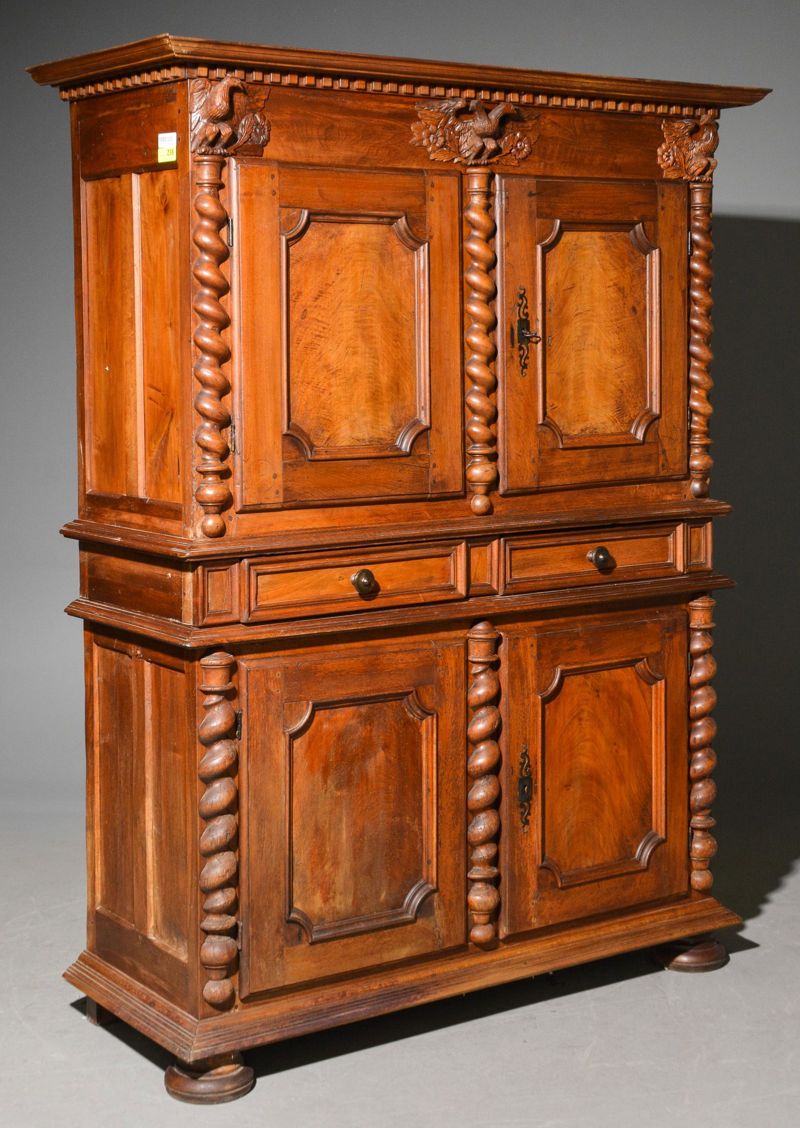 Large Oak 4 Door Cupboard (1 of 5)