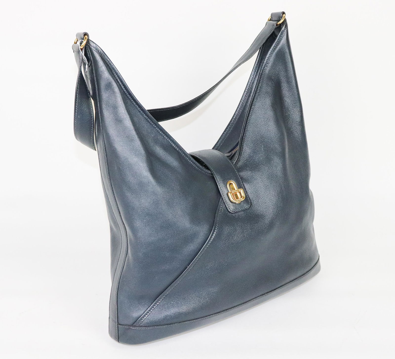 Hermes Vintage Hobo Bag  in Black Lambskin Leather (1 of 6)