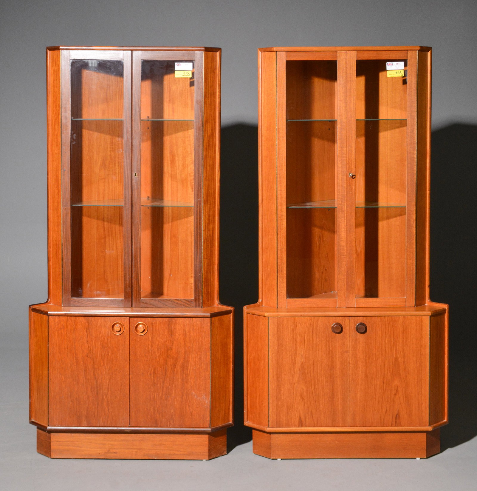 2 Mid Century Modern Turnidge Corner Cabinets (1 of 5)